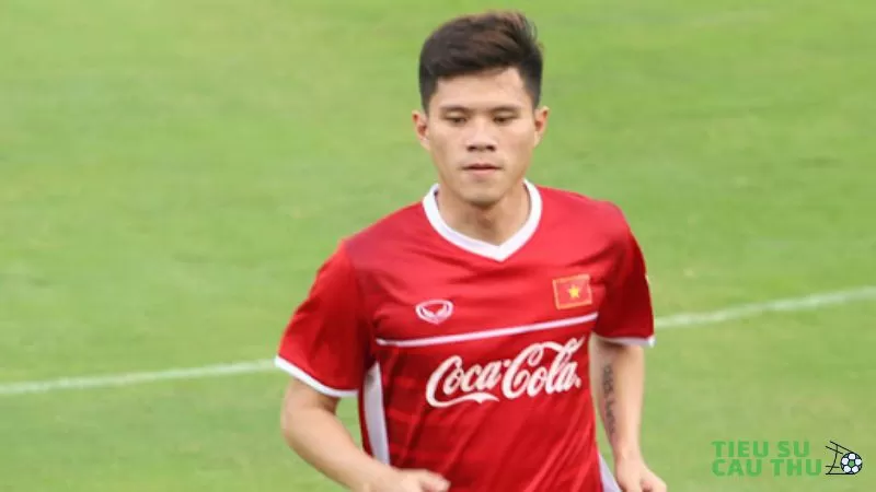 tieu-su-cau-thu-duong-thanh-hao
