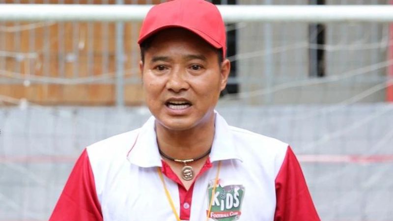 Cầu thủ - HLV Hồng Sơn là một trong những tấm gương truyền cảm hứng cho giới trẻ