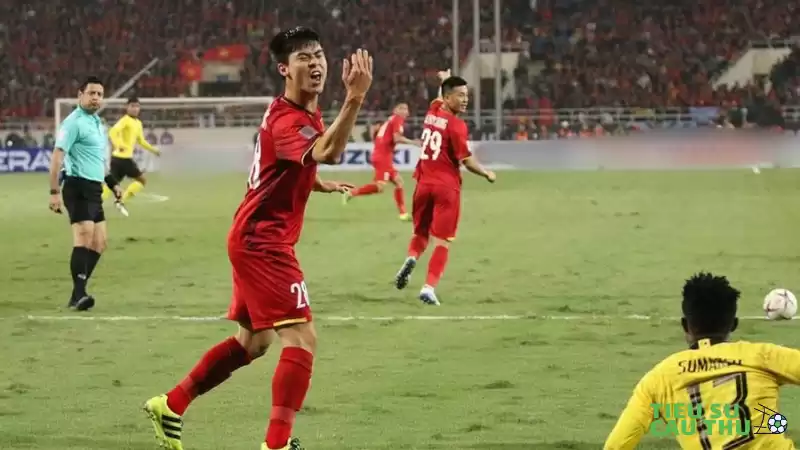 tieu-su-cau-thu-duy-manh-3