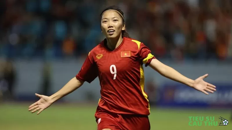 Cầu thủ Huỳnh Như