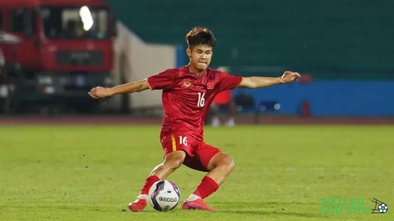 Những cú sút xa đầy lực