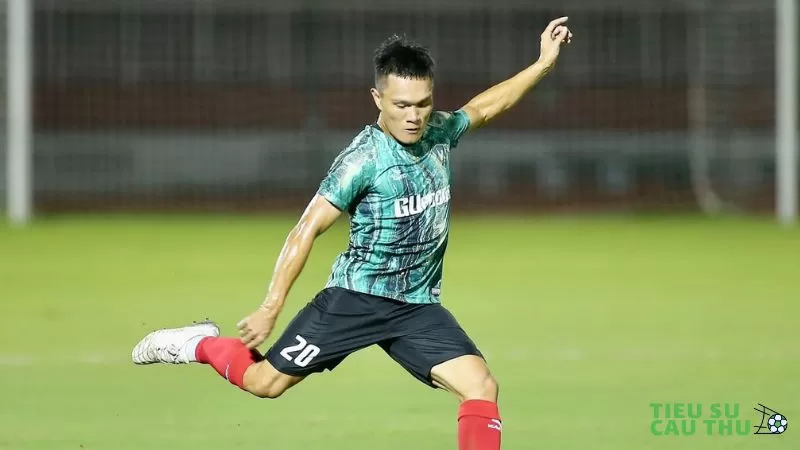 Sự nghiệp thi đấu của cầu thủ Lê Quang Hùng